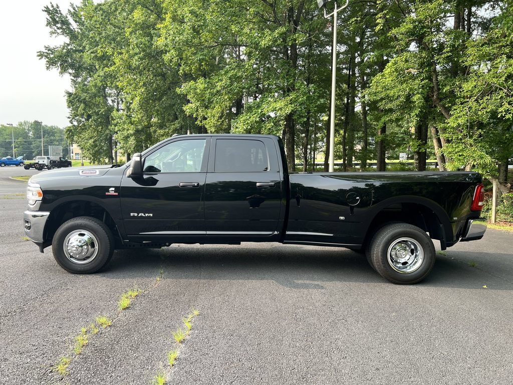 Certified 2024 RAM 3500 Big Horn w/ Level 2 Equipment Group AWD/4WD image 6