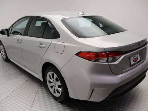 Used 2023 Toyota Corolla LE FWD image 11