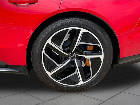 Used 2024 Audi RS e-tron GT w/ Carbon Performance Package AWD/4WD image 10