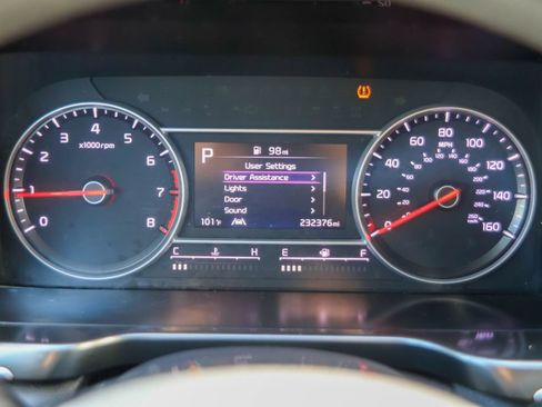 Used 2021 Kia Sorento LX FWD image 13