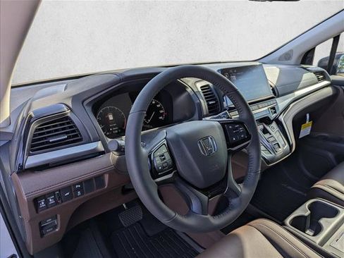 New 2026 Honda Odyssey Touring image 12