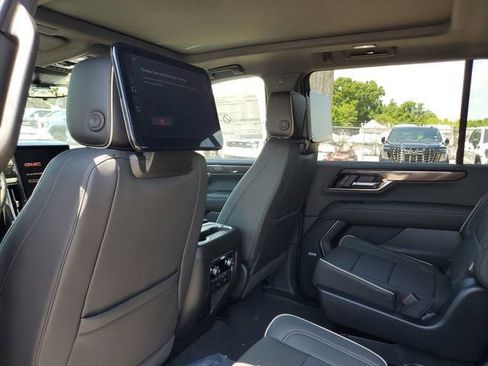 New 2026 GMC Yukon XL Elevation AWD/4WD image 10