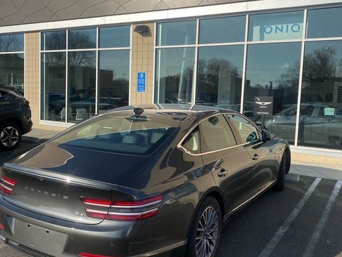 Used 2023 Genesis G80 2.5T image 3