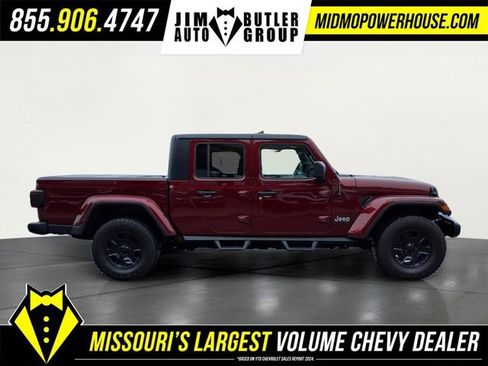 Used 2021 Jeep Gladiator Overland w/ Popular Equipment Package AWD/4WD image 2