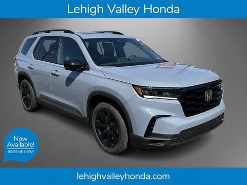 New 2025 Honda Pilot Black Edition image 1