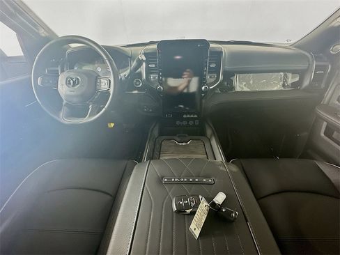 New 2025 RAM 3500 Limited w/ Towing Technology Group image 9