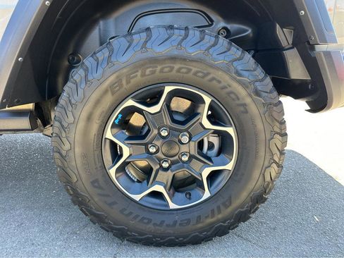 Used 2022 Jeep Wrangler Unlimited Rubicon 4xe w/ Steel Bumper Group image 14