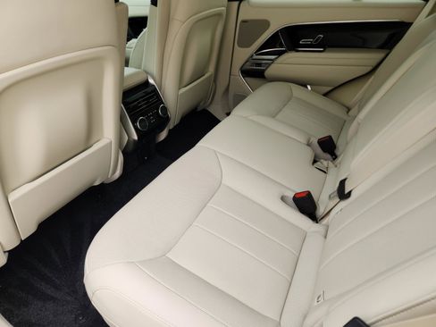 Certified 2024 Land Rover Range Rover SE AWD/4WD image 25