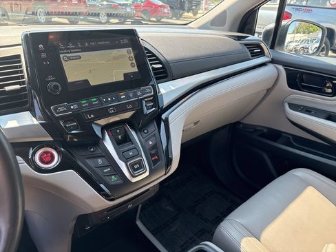 Used 2023 Honda Odyssey Touring image 19