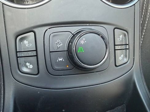 Used 2023 GMC Terrain SLE w/ Driver Convenience Package FWD image 12