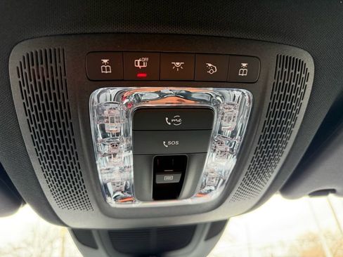 Used 2024 Mercedes-Benz GLE 450e 4MATIC image 27