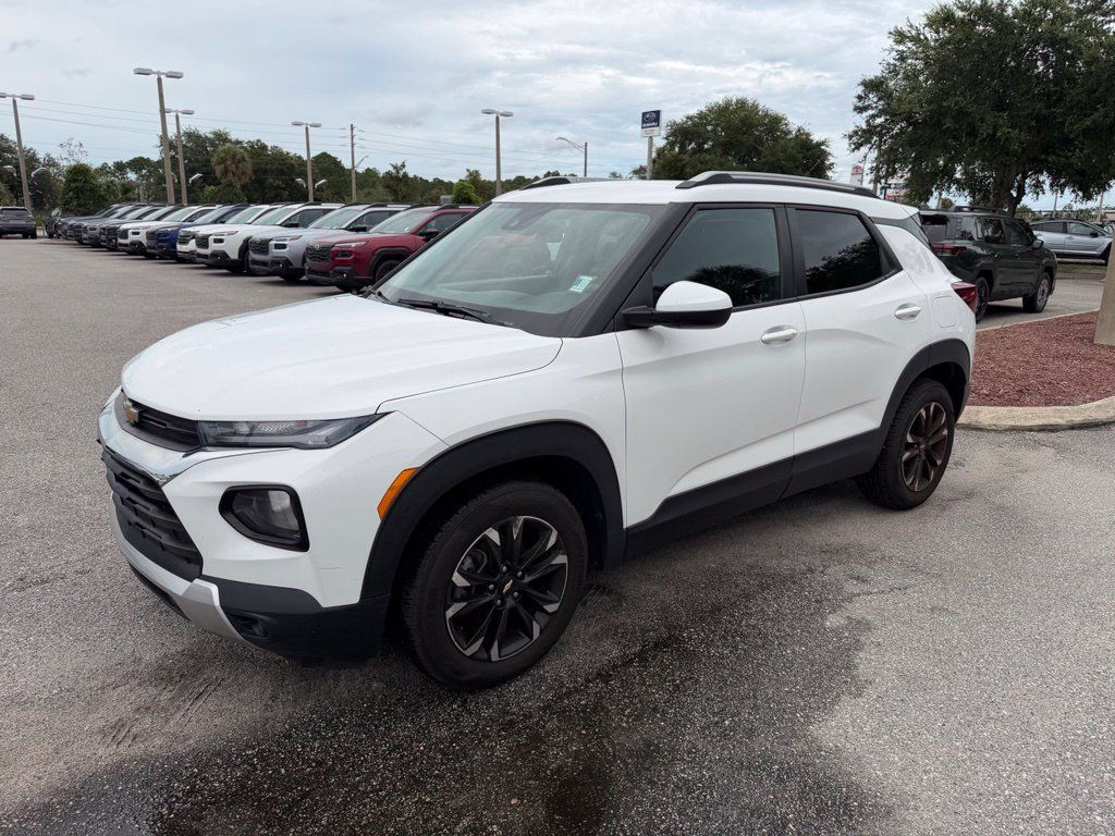 Used 2021 Chevrolet TrailBlazer LT w/ Convenience Package FWD image 12