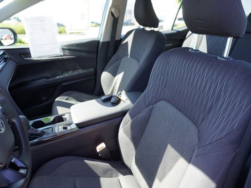Used 2025 Toyota Camry LE FWD image 21