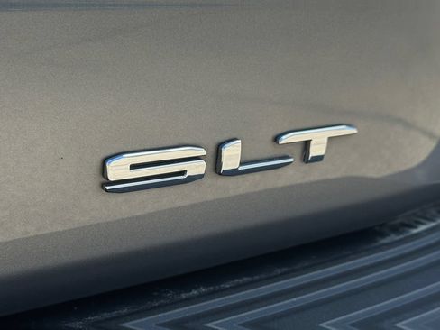 Used 2022 GMC Yukon SLT w/ SLT Premium Package AWD/4WD image 45
