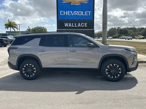 New 2026 Chevrolet Traverse Z71 w/ Enhanced Driving Package image 5