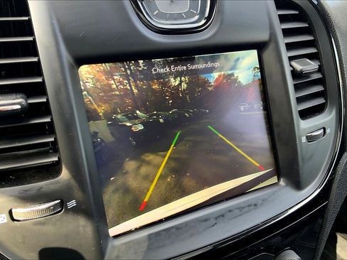 Used 2022 Chrysler 300 S image 23