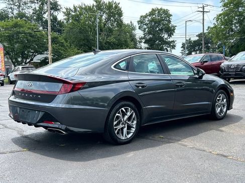 Used 2023 Hyundai Sonata SEL w/ Cargo Package FWD image 2