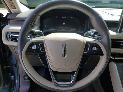 Used 2020 Lincoln Aviator Reserve image 23