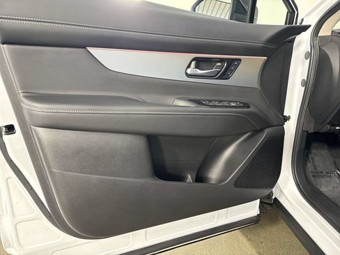 Used 2025 Nissan Murano SL w/ Cargo Package AWD/4WD image 21