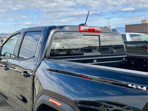 New 2026 GMC Canyon Elevation image 14