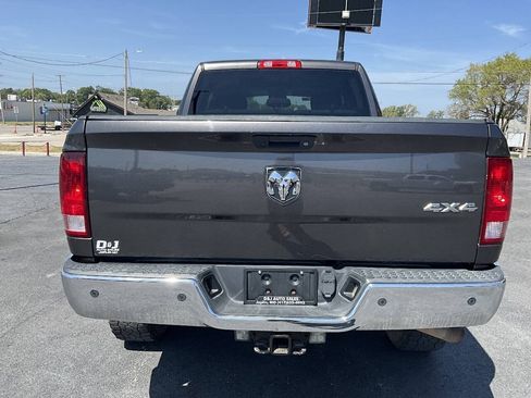 Used 2017 RAM 2500 Tradesman w/ Chrome Appearance Group AWD/4WD image 4