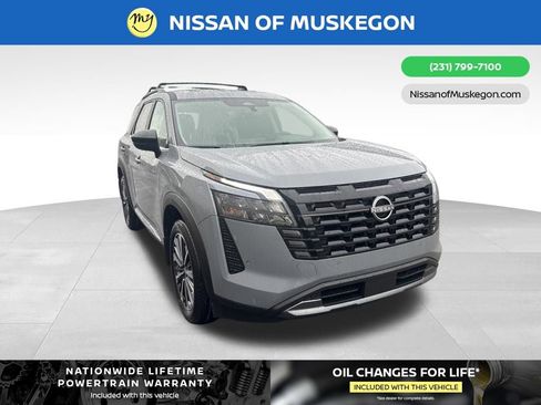 New 2026 Nissan Pathfinder Platinum AWD/4WD image 1