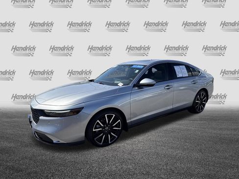 Certified 2025 Honda Accord Touring image 5