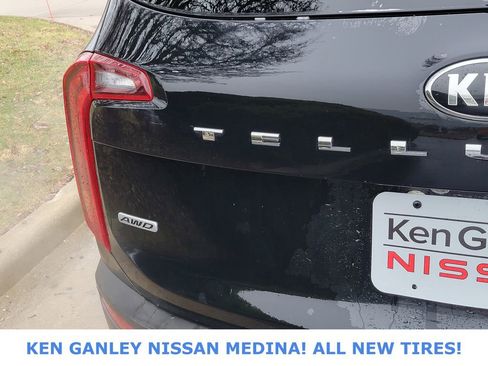 Used 2021 Kia Telluride LX image 16