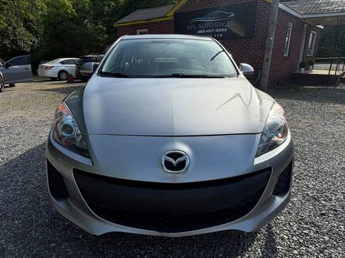 Used 2013 MAZDA MAZDA3 i Sport FWD image 2