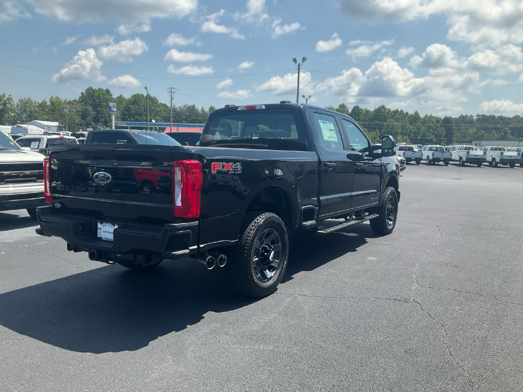 New 2026 Ford F250 XL w/ STX Appearance Package AWD/4WD image 5