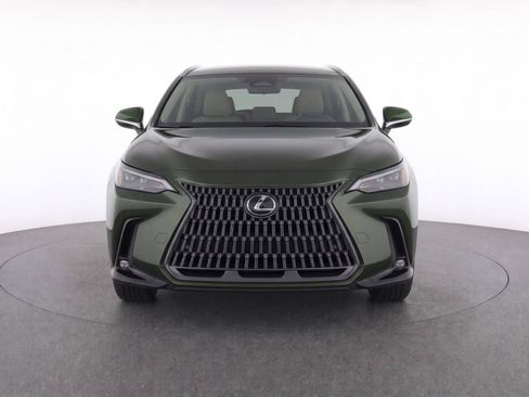 Used 2025 Lexus NX 250 FWD w/ Towing Package (2000 Lbs) image 5
