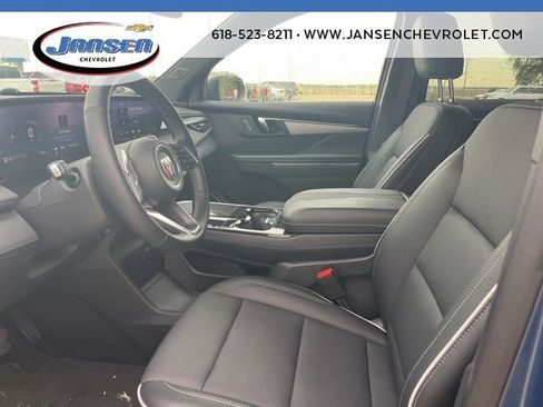 Used 2025 Buick Enclave Preferred FWD image 10