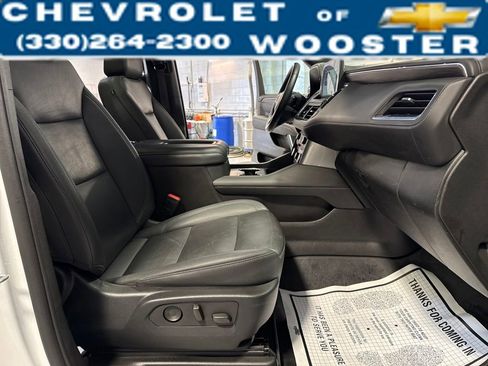 Used 2023 Chevrolet Suburban LT w/ LT Signature Package image 27