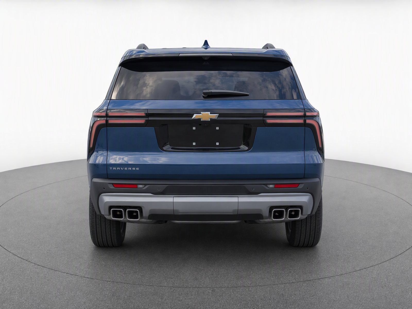 Used 2026 Chevrolet Traverse LT FWD image 7