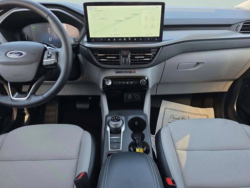 Used 2025 Ford Escape SE FWD image 33