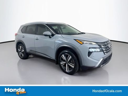 Used 2024 Nissan Rogue SL FWD image 1