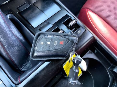 Used 2020 Lexus GX 460 Premium w/ Premium Package image 15