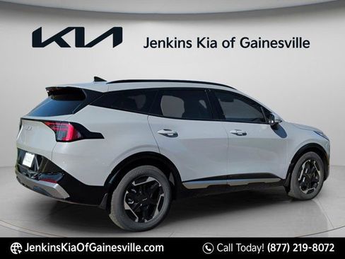 New 2026 Kia Sportage SX image 3