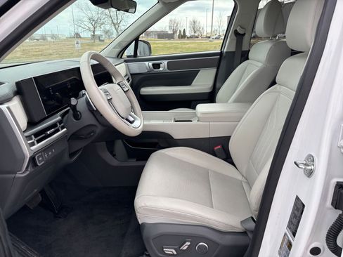 Used 2025 Hyundai Santa Fe SEL image 29