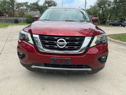 Used 2018 Nissan Pathfinder SV image 7