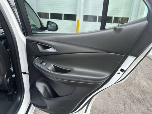 Used 2020 Buick Encore GX Essence w/ Experience Buick Package AWD/4WD image 13