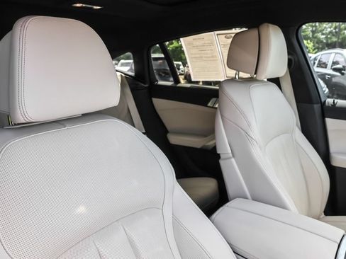 Used 2022 BMW X6 xDrive40i w/ M Sport Package AWD/4WD image 44