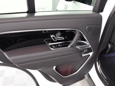 Used 2026 Land Rover Range Rover SE AWD/4WD image 25