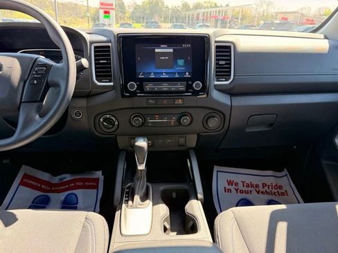 Certified 2024 Nissan Frontier SV w/ Technology Package AWD/4WD image 26
