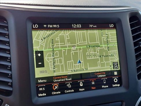 Used 2023 Jeep Cherokee Altitude Lux AWD/4WD image 13