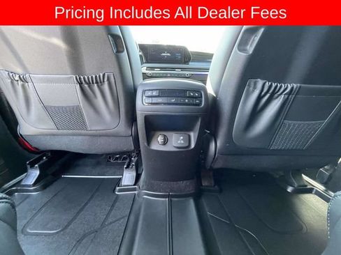 Used 2023 Hyundai Palisade Calligraphy AWD/4WD image 18