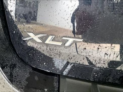 Used 2020 Ford Explorer XLT w/ Equipment Group 202A image 23