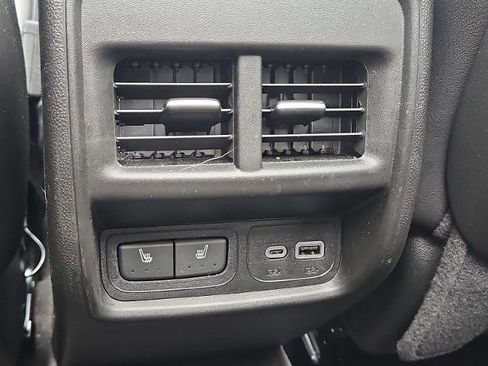 Certified 2025 Cadillac XT4 Sport image 21