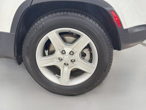Used 2021 Land Rover Defender 110 SE AWD/4WD image 34