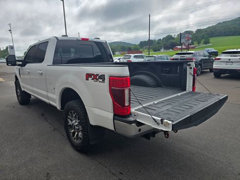 Used 2020 Ford F250 Lariat w/ Lariat Ultimate Package AWD/4WD image 5